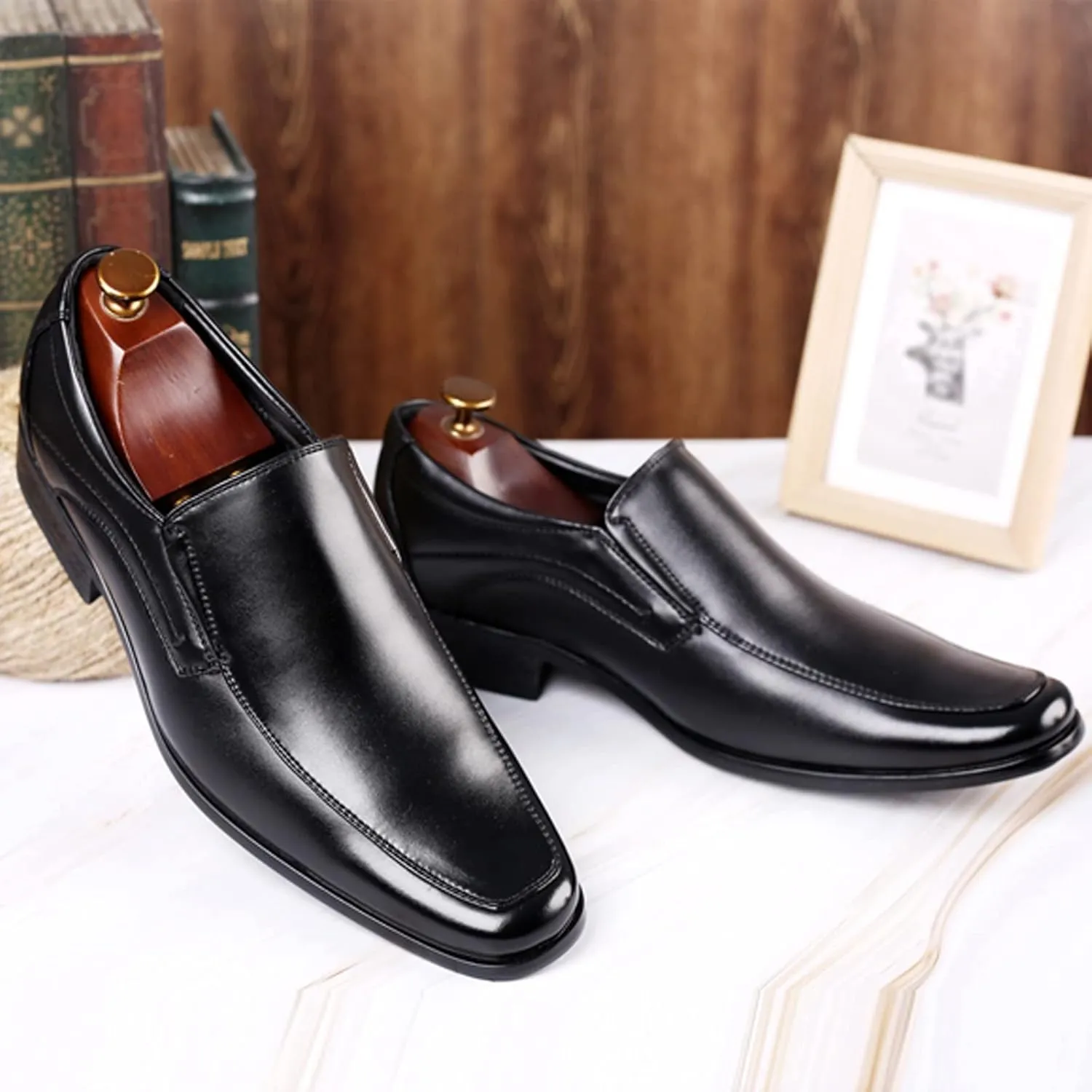 Comfortable Business Slip On Men's Casual Dress Shoes Fashion Men's Breathable Work Leisure Solid Color Leather