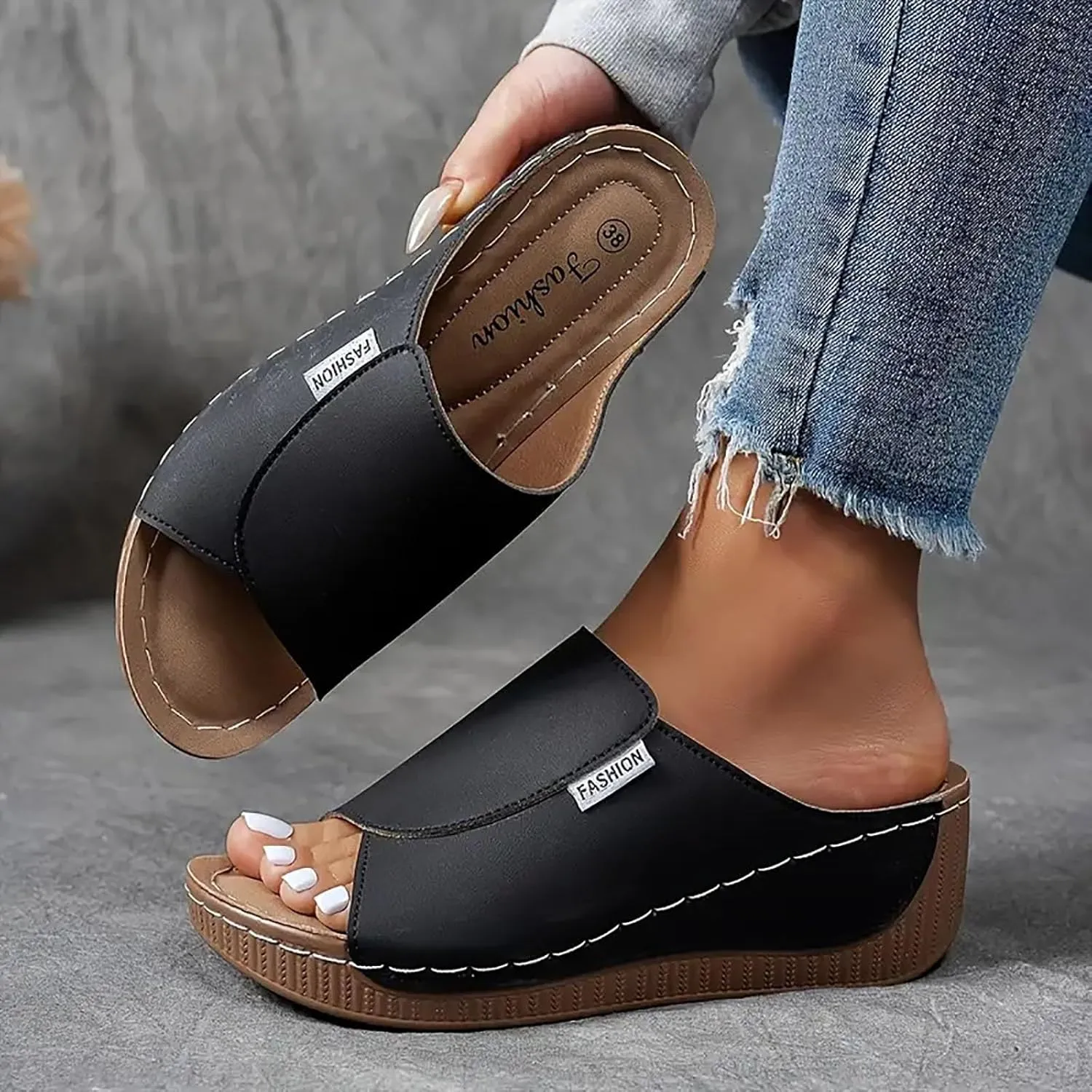 Eduavar Sandals for Women 2025 Casual Comfortable Arch Support Sandals Summer Orthotic Leather Platform Slip on Slippers