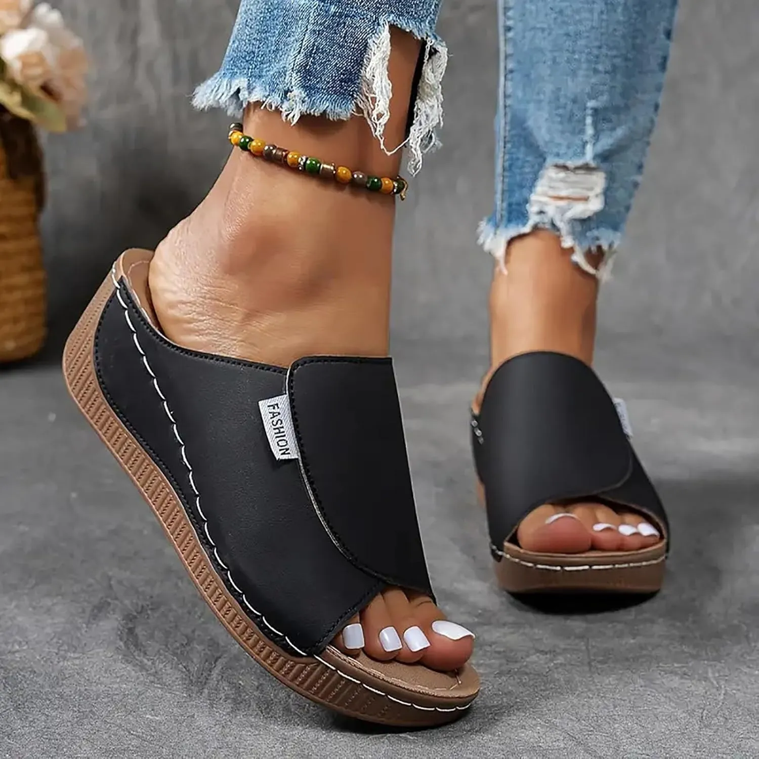 Eduavar Sandals for Women 2025 Casual Comfortable Arch Support Sandals Summer Orthotic Leather Platform Slip on Slippers