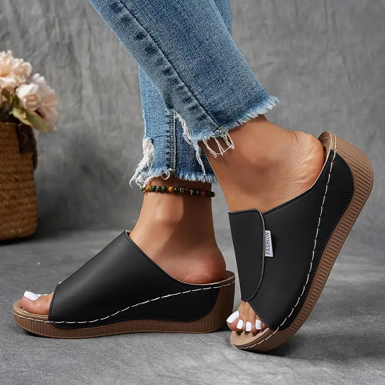 Eduavar Sandals for Women 2025 Casual Comfortable Arch Support Sandals Summer Orthotic Leather Platform Slip on Slippers