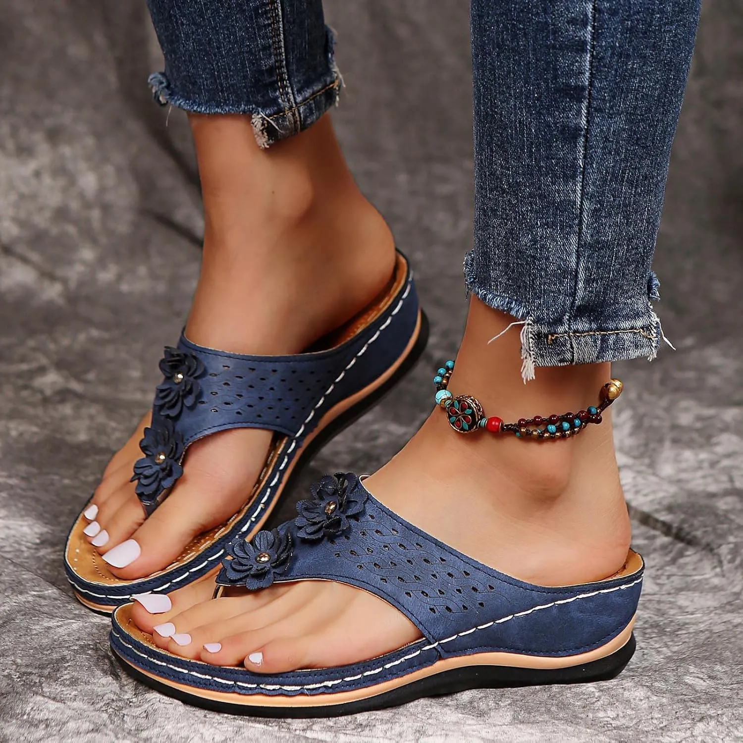 Flip Flops for Women Open Toe Arch Support T Strap Women Sandals Soft Comfortable Summer Beach Flip Flops