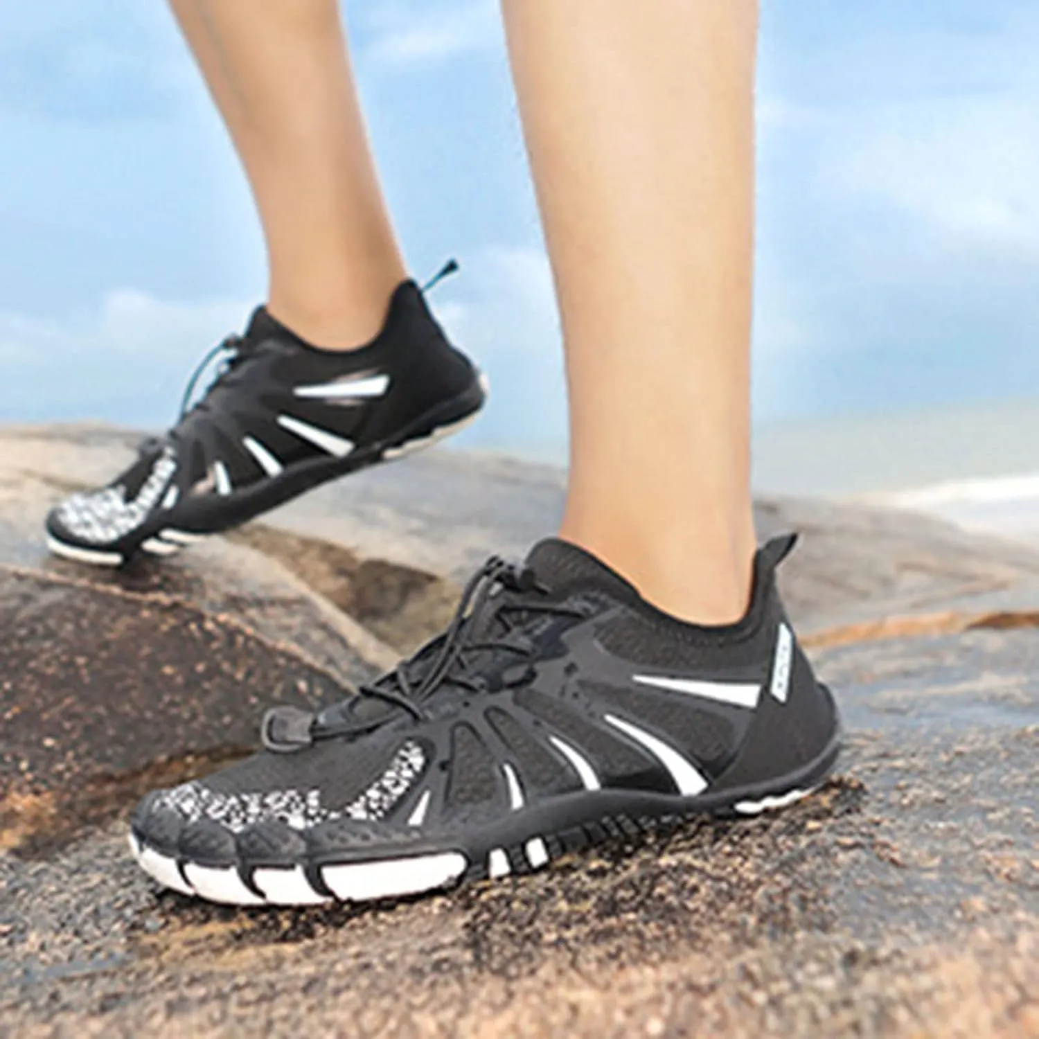 Men Sports Shoes Fashion New Pattern Wading Shoes Quick Drying Breathable Swimming Mens Sneaker
