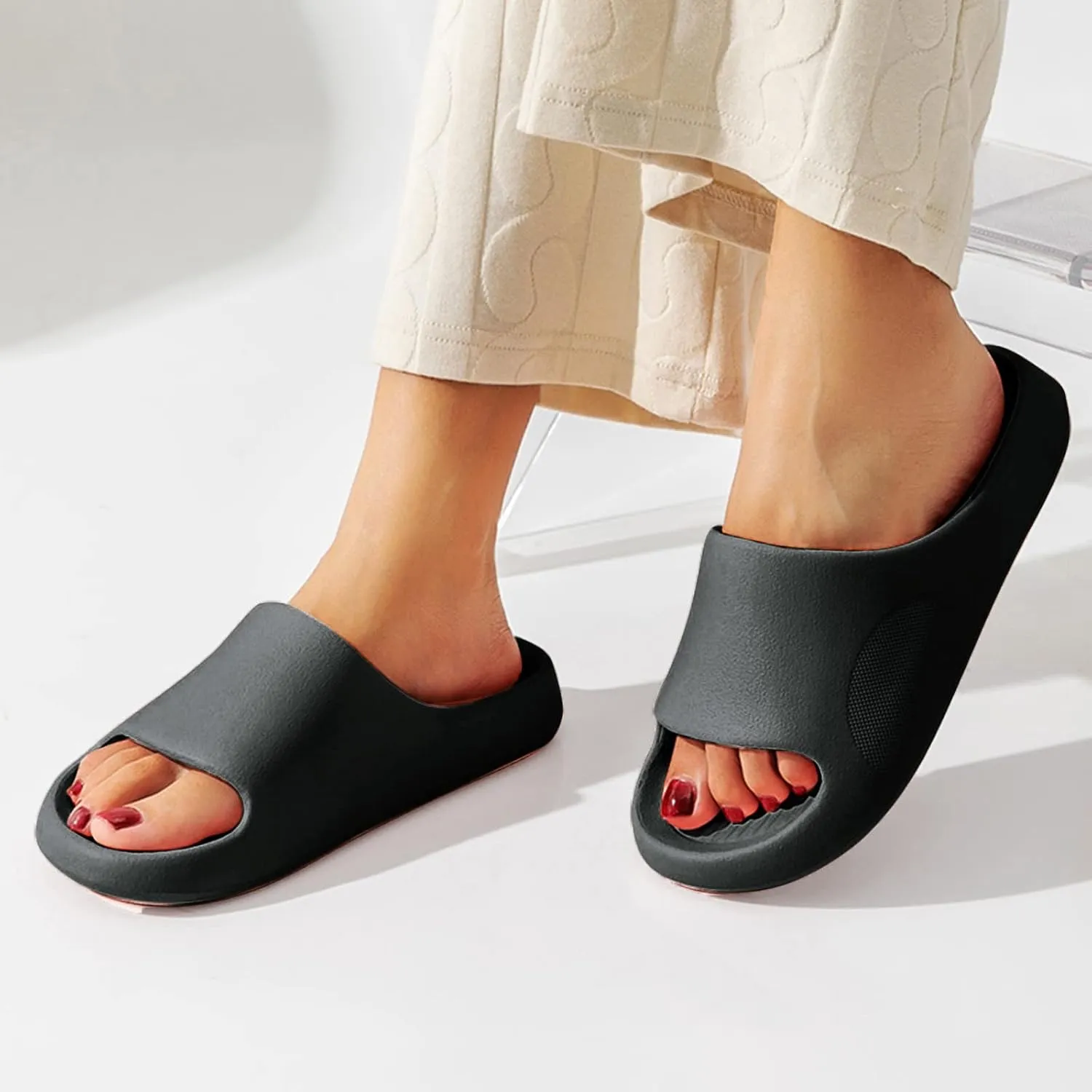 Pillow Slippers for Women and Men Slippers for Womens Men EVA -Slip Indoor Outdoor Men Slipper Sandals