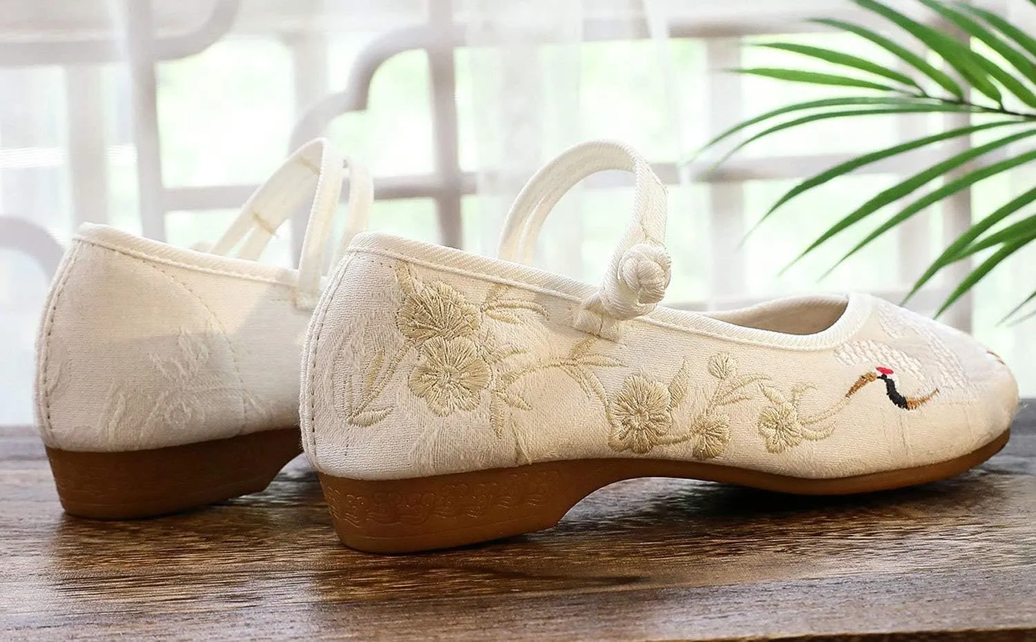 SAILING LU Embroidered Shoes for Women - Comfort Loafers Black Casual Round Toe Ballet Flats Shoes