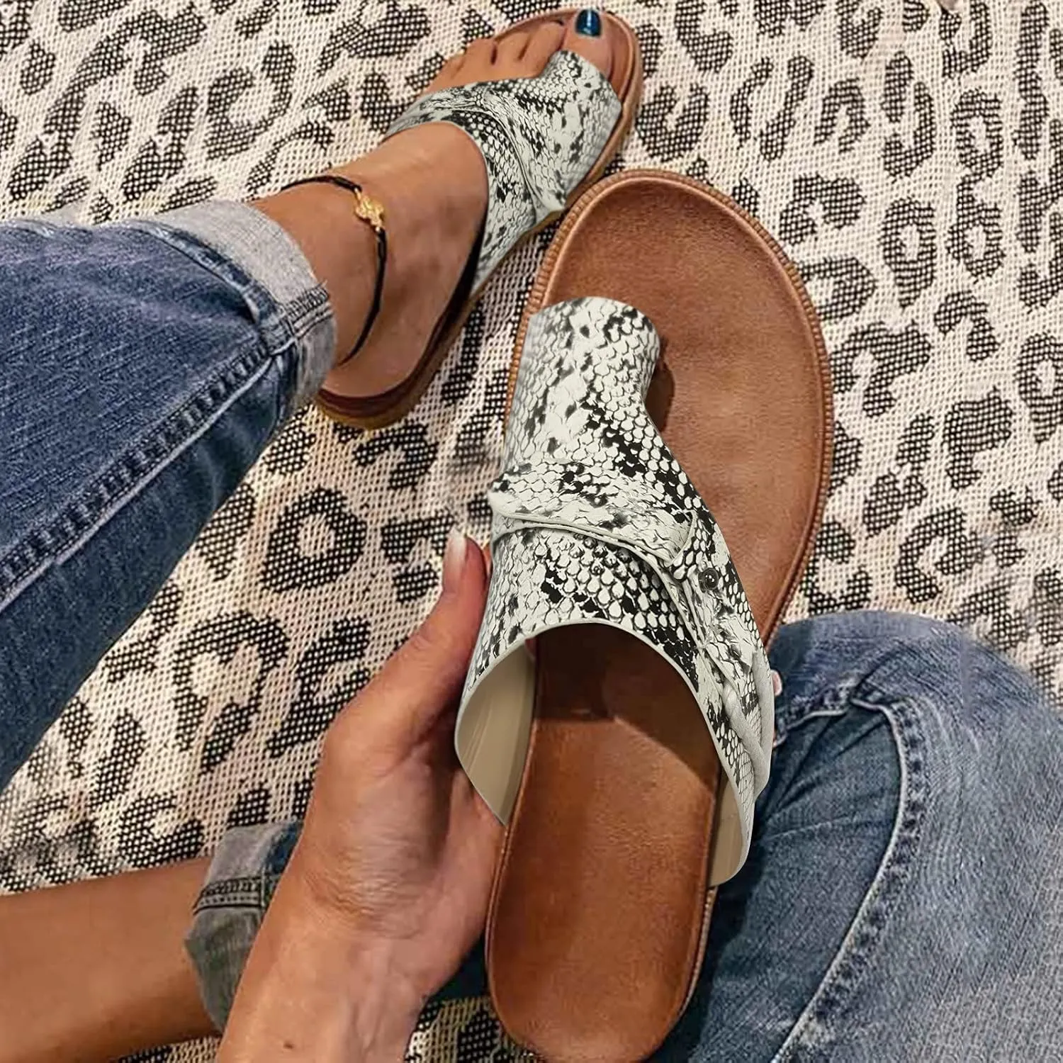 Sandalias para Mujer Elegantes, Womens Flat Flip Flops Vintage Leopard Snakeskin Sandal for Beach Holiday Travel Shoes