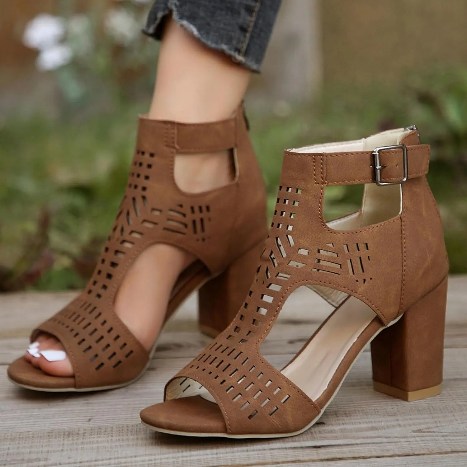 Sandals Strappy Heels Lace Up Square Open Toe Heel Roman Wind Hollow Fashion Back Zip Thick Heeled Sandals Women
