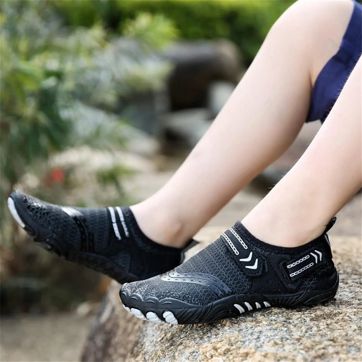 Summer Water Shoes Men and Women Quick Drying Hiking Swimming and Diving Tracing Shoes Sneaker Insoles