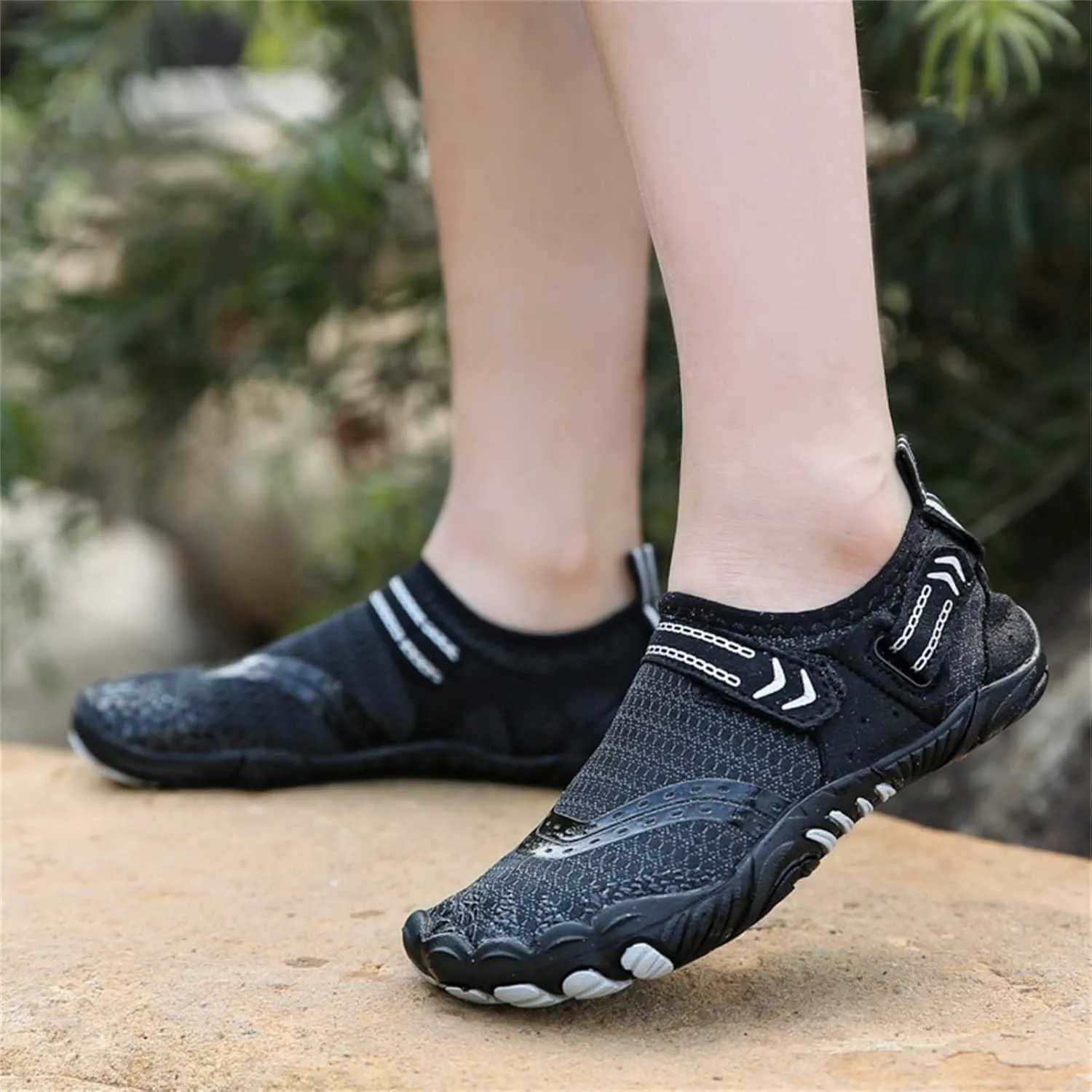 Summer Water Shoes Men and Women Quick Drying Hiking Swimming and Diving Tracing Shoes Sneaker Insoles