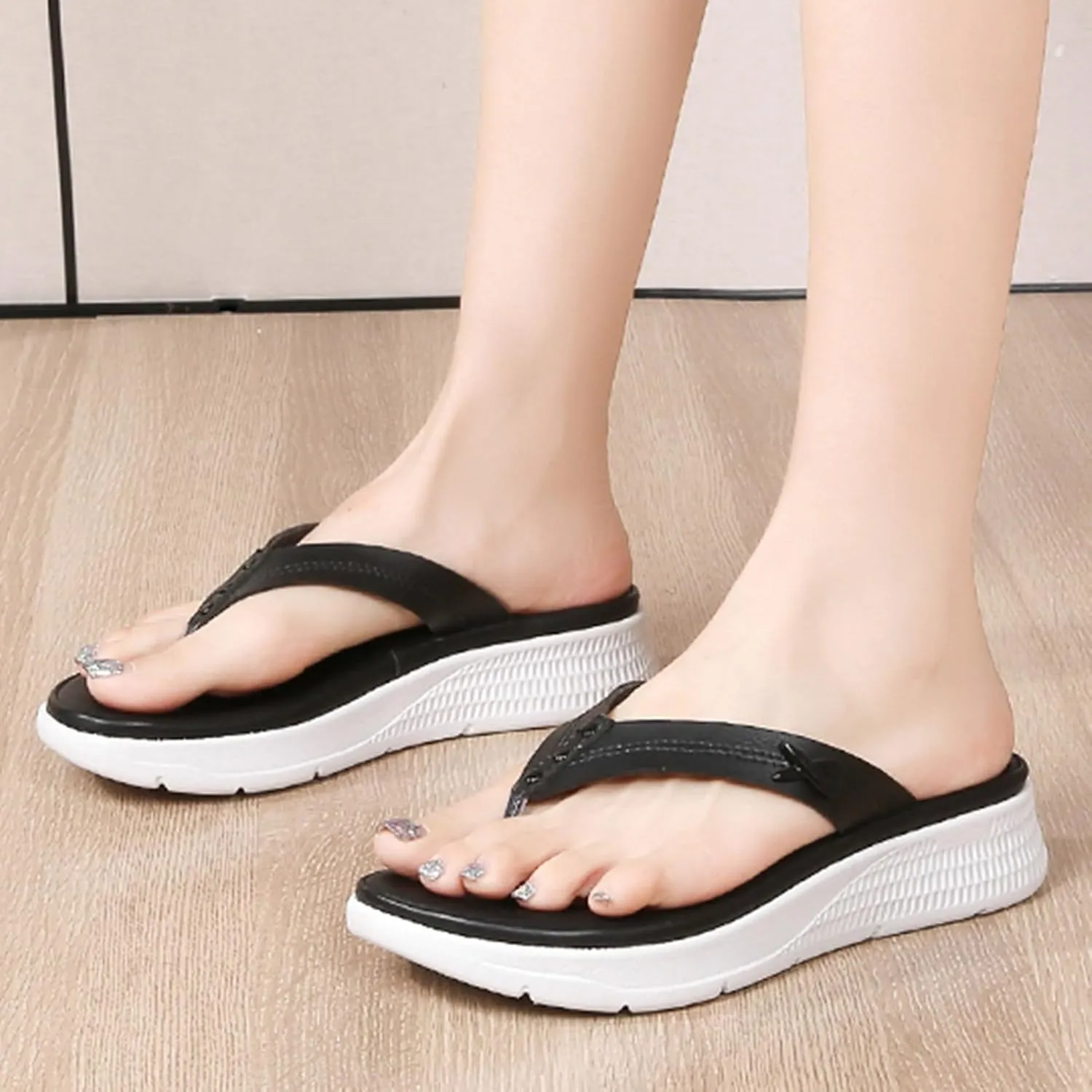 Women Shoes Comfortable Thick Sole Wedge Flip Flops Fashionable Outdoor Beach Flip Flop Sandals for Women Rubber