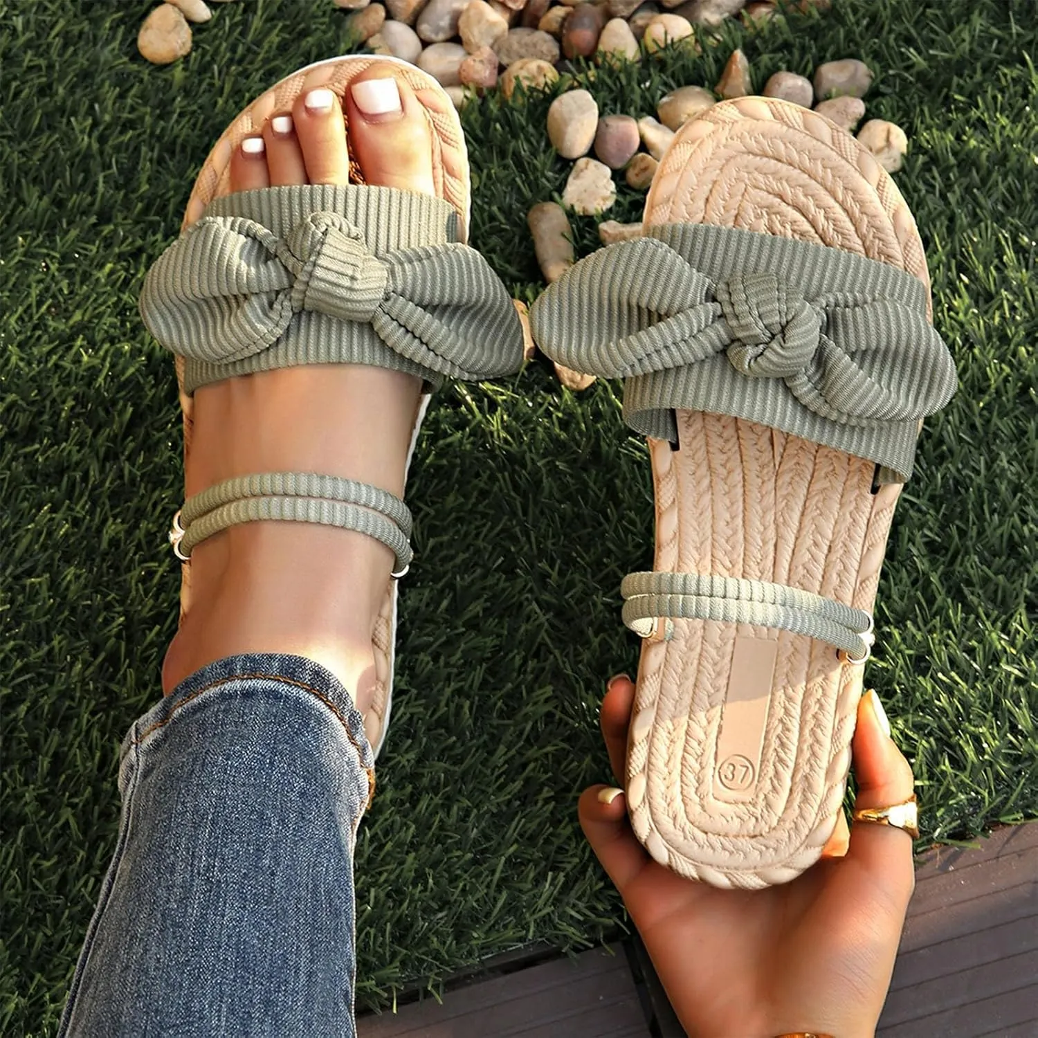 Women's Bow Flat Slide Sandals Straw Footbed Open Toe Dressy Boho Summer Beach Slides Casual Slip On Ladies Sandals