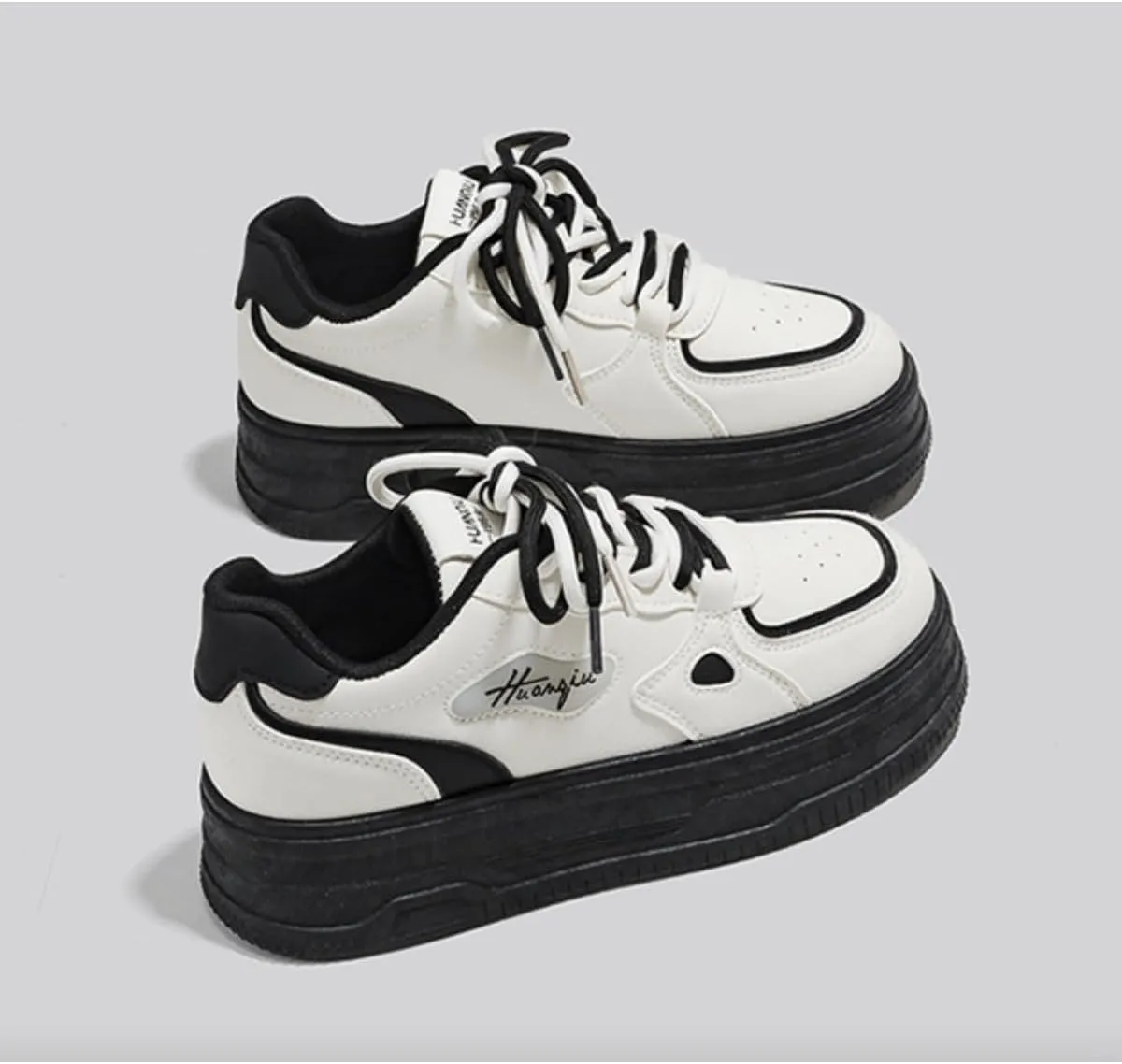 Women's Y2K Retro Style Chunky Skate Shoes with Contrasting Accents Double Shoelace Platform Sneakers - Comfortable Fashion Casual Shoes (Black/White or Pink/White)